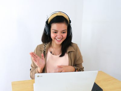 A Girl on a Online Schooling