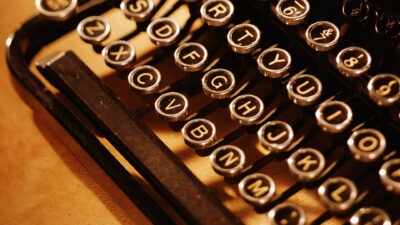 OLD TYPEWRITER KEYS
